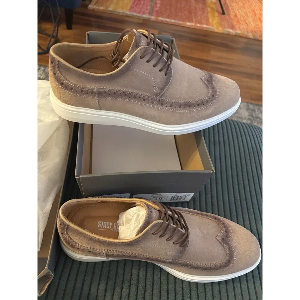 NIB Stacy Adams Trudell Wingtip Men's Casual Shoes - Sand Suede Size 9M